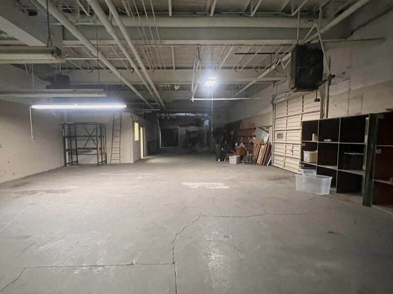 More Photos Of 1040 W 12th St, Erie Manufacturing For Sale