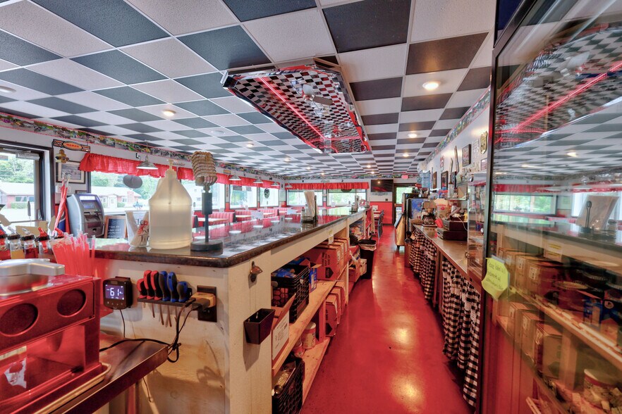 More Photos Of 36422 State Highway 23, Grand Gorge Restaurant For Sale