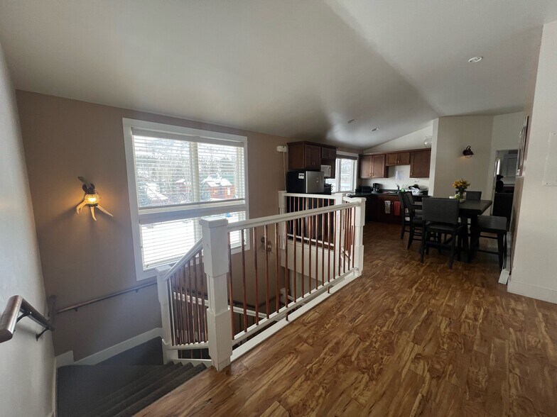 More Photos Of 1000 Grand Ave, Grand Lake Restaurant For Sale