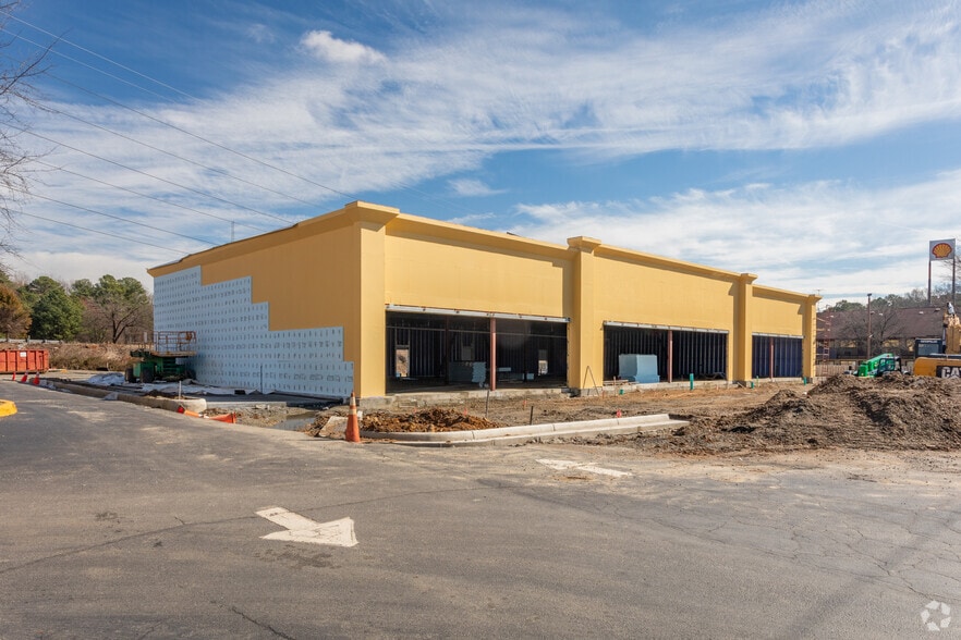 More Photos Of 4320 Commerce Rd, Richmond Storefront Retail Office For Lease