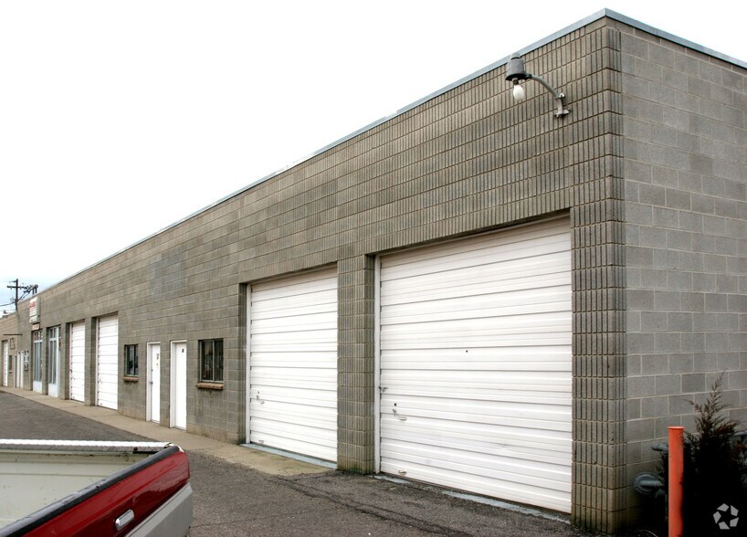 More Photos Of 7676 S State St, Midvale Light Manufacturing For Sale