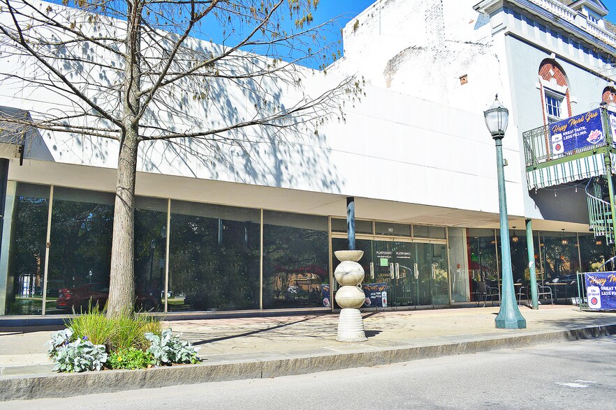 Primary Photo Of 316-318 Dauphin St, Mobile Storefront For Lease