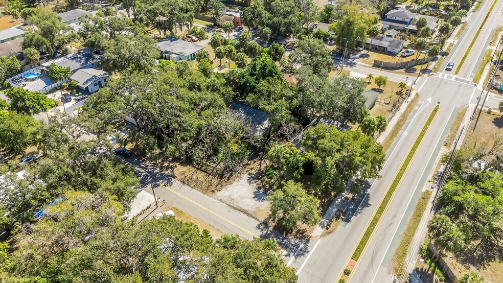 More Photos Of 4122 Bradenton rd, Sarasota Multifamily For Sale