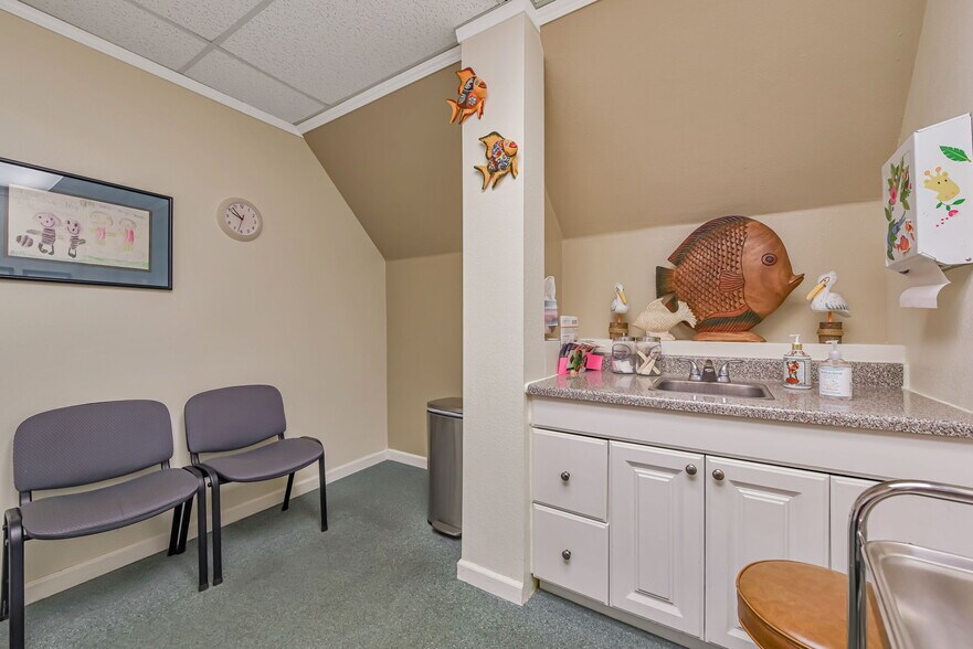 More Photos Of 2039 Forest Ave, San Jose Medical For Sale