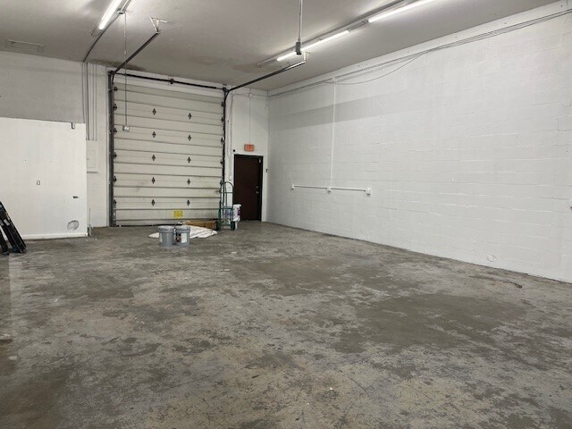 More Photos Of 1030 SE 12th Ct, Cape Coral Warehouse For Sale