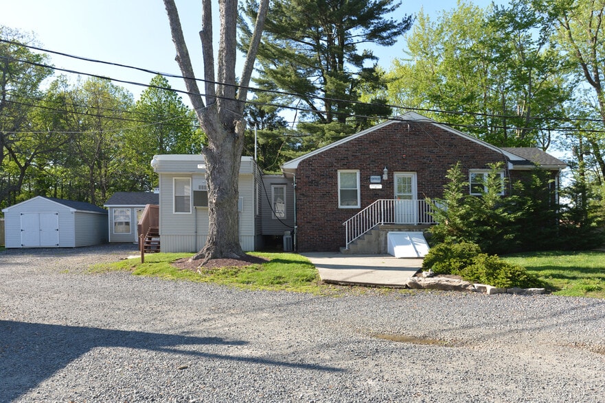 307 Gravel Hill Rd, Monroe Township, NJ 08831 Industrial Live Work