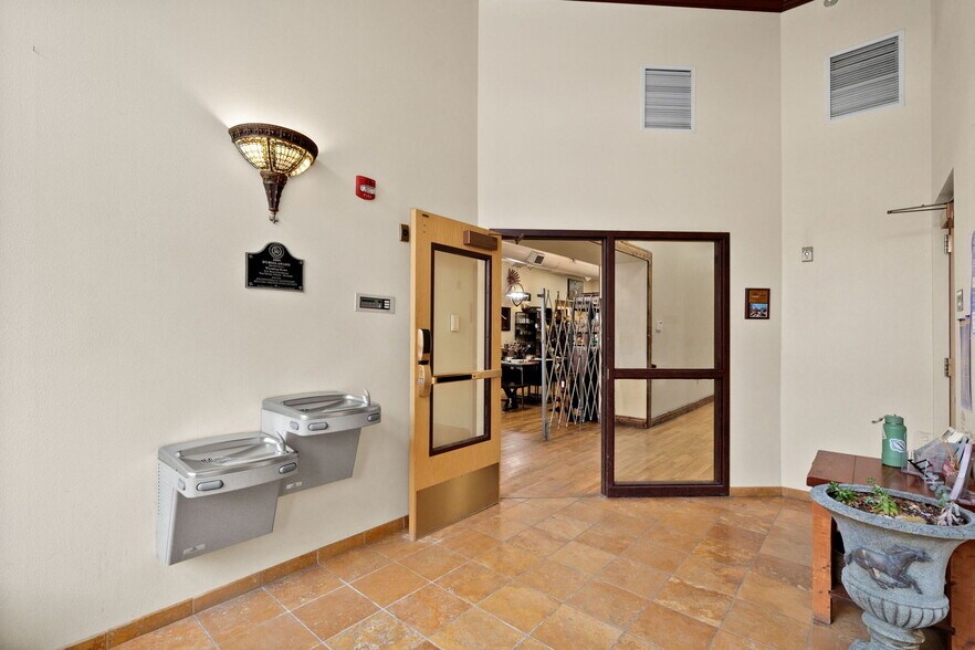 More Photos Of 216 W Lincolnway, Cheyenne Storefront Retail Office For Sale