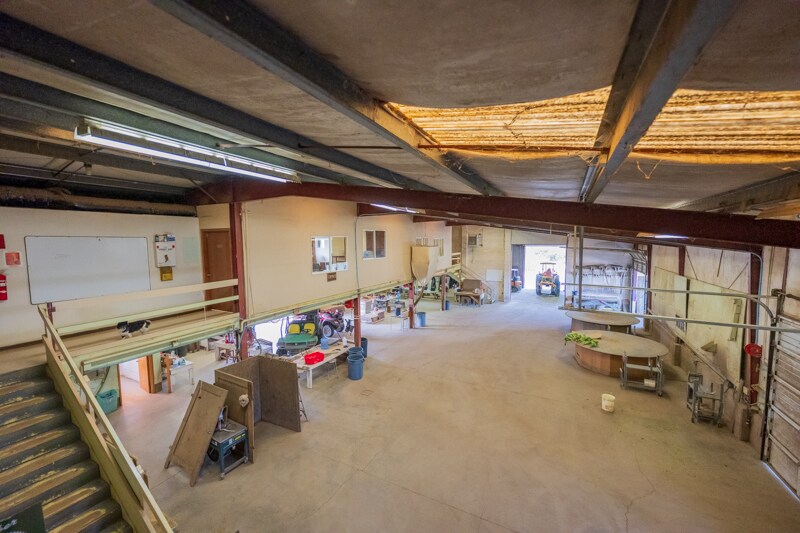 More Photos Of 6494 Windsor Island Rd N, Keizer Manufacturing For Lease