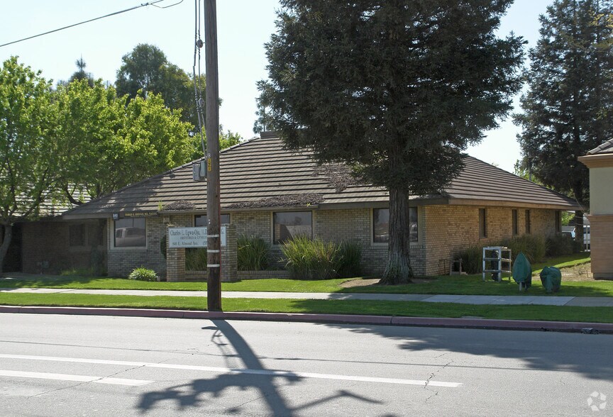 More Photos Of 840 E Almond Ave, Madera Medical For Lease