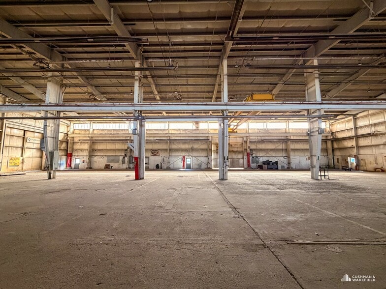 More Photos Of 7242 W Yellowstone Hwy, Casper Industrial For Sale