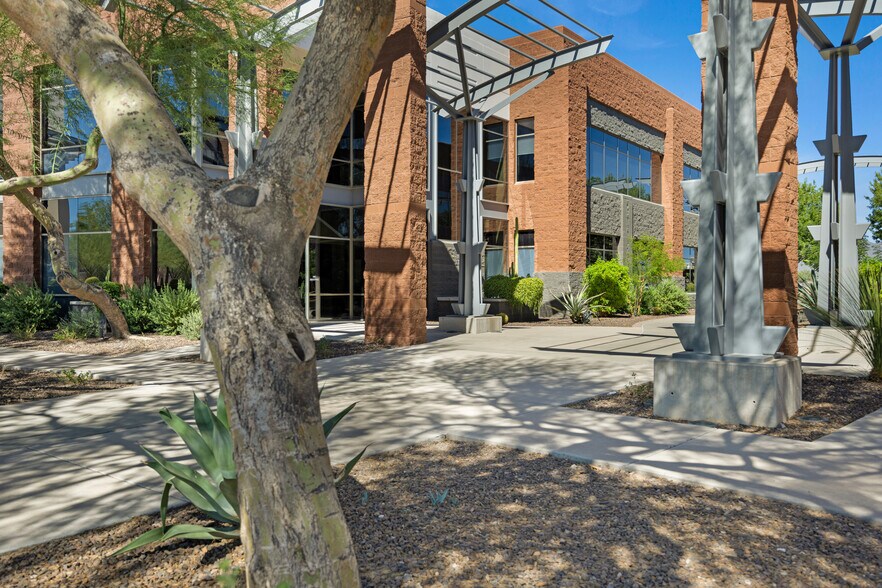 More Photos Of 8901 E Pima Center Pky, Scottsdale Office For Lease