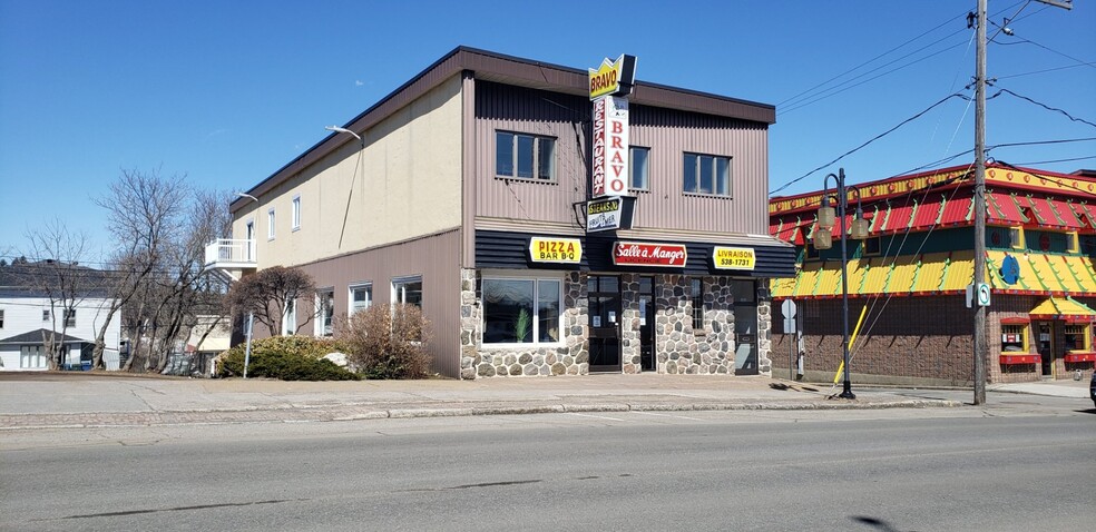 Primary Photo Of 300-302 Av De Grand-Mère, Shawinigan General Retail For Sale