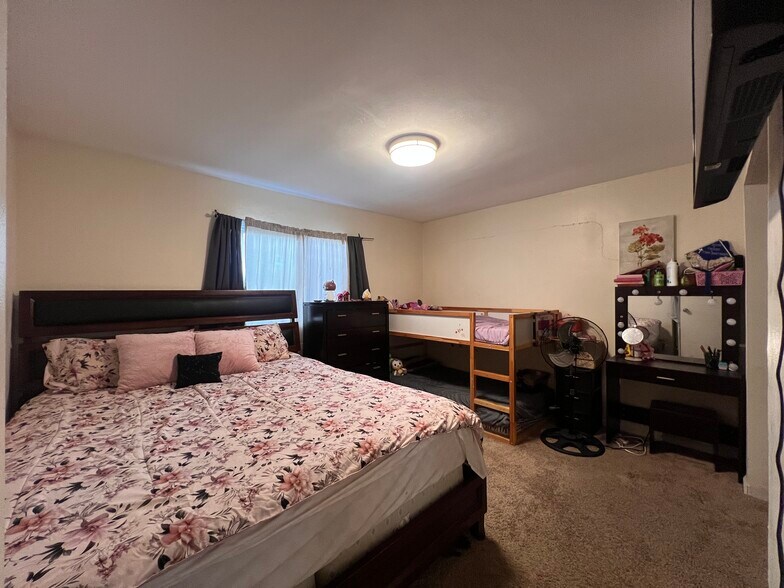More Photos Of 4118 Redondo Beach Blvd, Torrance Apartments For Sale