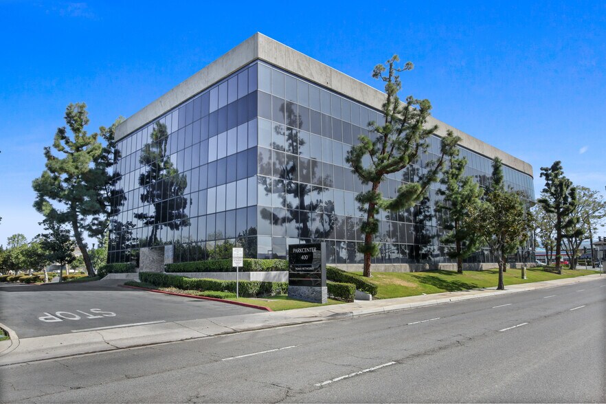 More Photos Of 400 N Tustin Ave, Santa Ana Office For Lease