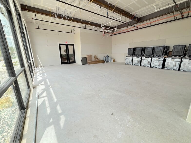 More Photos Of 501 East 2700 South, Salt Lake City Storefront Retail Office For Sale
