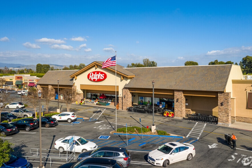 More Photos Of 14200-14450 Culver Dr, Irvine Storefront For Lease