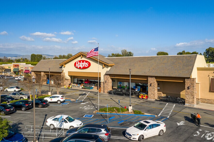 More Photos Of 14200-14474 Culver Dr, Irvine Storefront For Lease