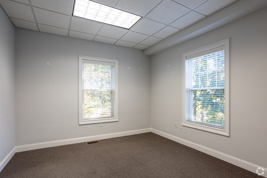 More Photos Of 45 Lyman St, Westborough Medical For Lease