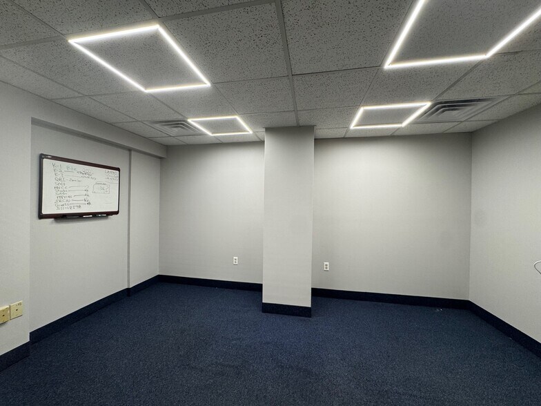 More Photos Of 5 Allegheny Ave, Towson Unknown For Lease