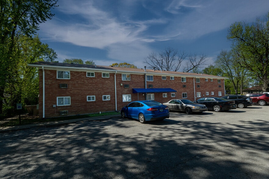 More Photos Of 1909 San Jose Ave, Louisville Apartments For Sale