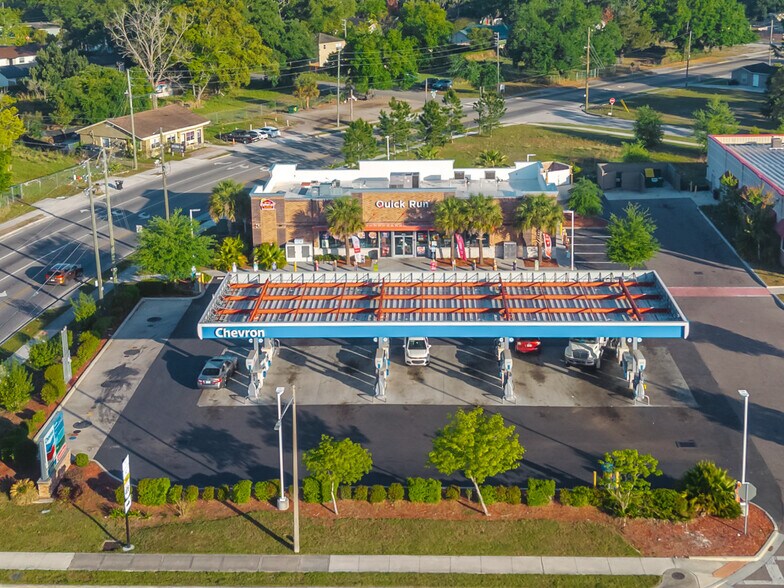 Primary Photo Of 4985 Old Winter Garden, Orlando Service Station For Sale