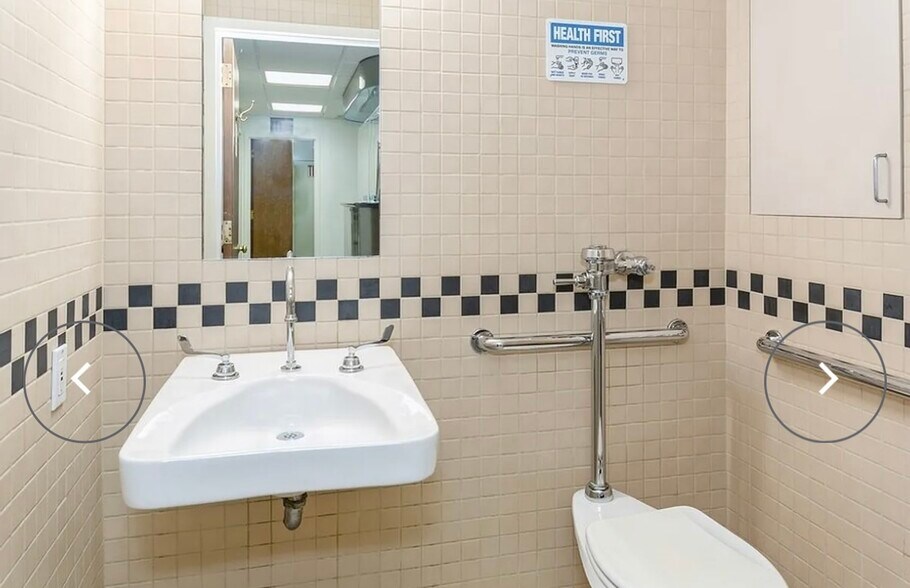 More Photos Of 60 Gramercy Park N, New York Apartments For Sale