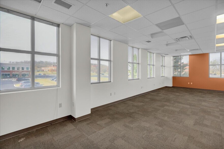 More Photos Of 1350 Broadcasting Rd, Wyomissing Office For Sale