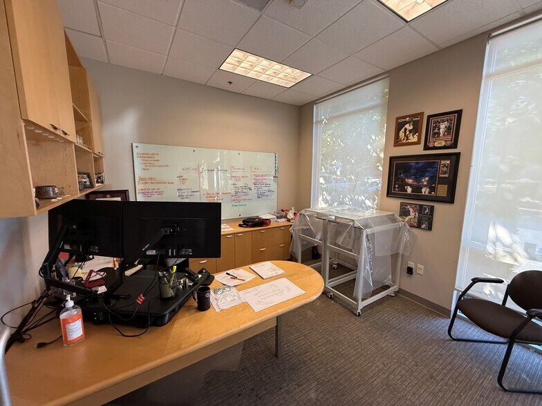 More Photos Of 355 Piercy Rd, San Jose Research And Development For Sale