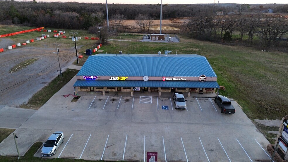 More Photos Of 5166 E FM 1187, Burleson Storefront Retail Office For Lease