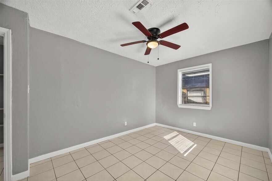 More Photos Of 8814 Manus St, Houston Apartments For Sale