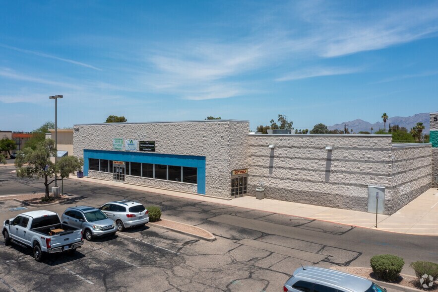 More Photos Of 5355-5455 E Broadway Blvd, Tucson Unknown For Lease