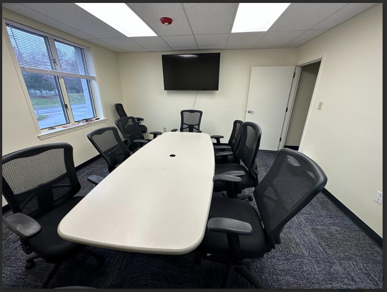 More Photos Of 7701 Timberlake Rd, Lynchburg Storefront For Lease