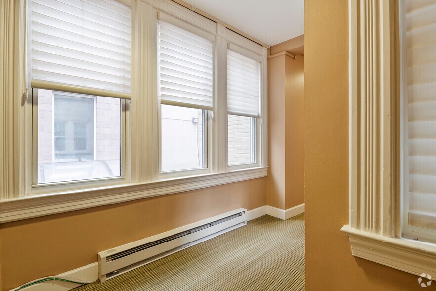 More Photos Of 1906 Sunderland Pl NW, Washington Office Residential For Sale