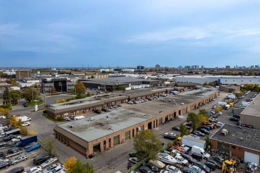More Photos Of 101 Toro Rd, Toronto Service For Sale