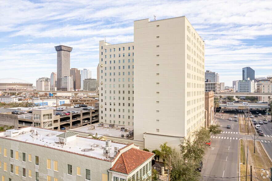 More Photos Of 1205 Saint Charles Ave, New Orleans Apartments For Sale