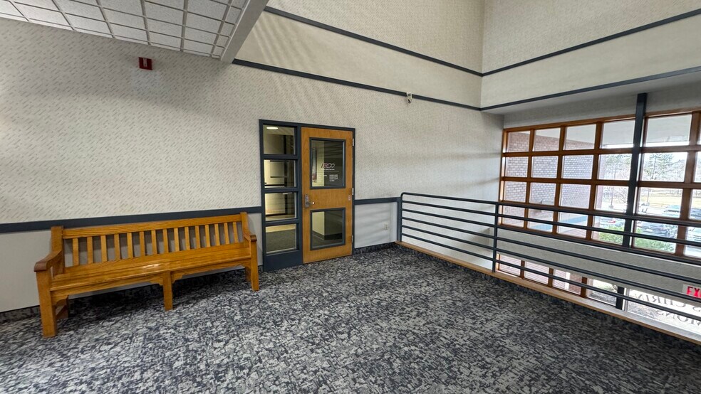 More Photos Of 2925 William Penn Hwy, Easton Office For Lease