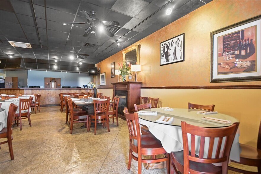 More Photos Of 201 Laurel St, Conway Restaurant For Sale