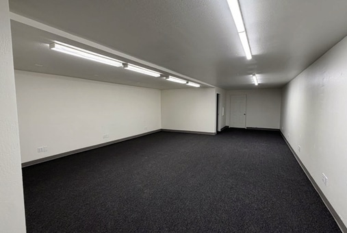 More Photos Of 49111-49117 Millmont Dr, Fremont Warehouse For Sale