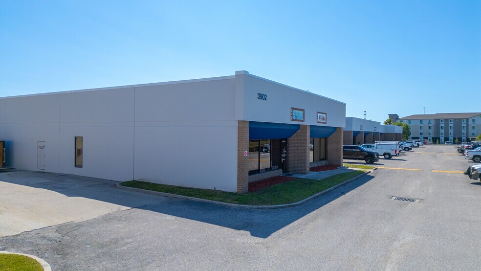 More Photos Of 3902 Corporex Park Dr, Tampa Unknown For Lease