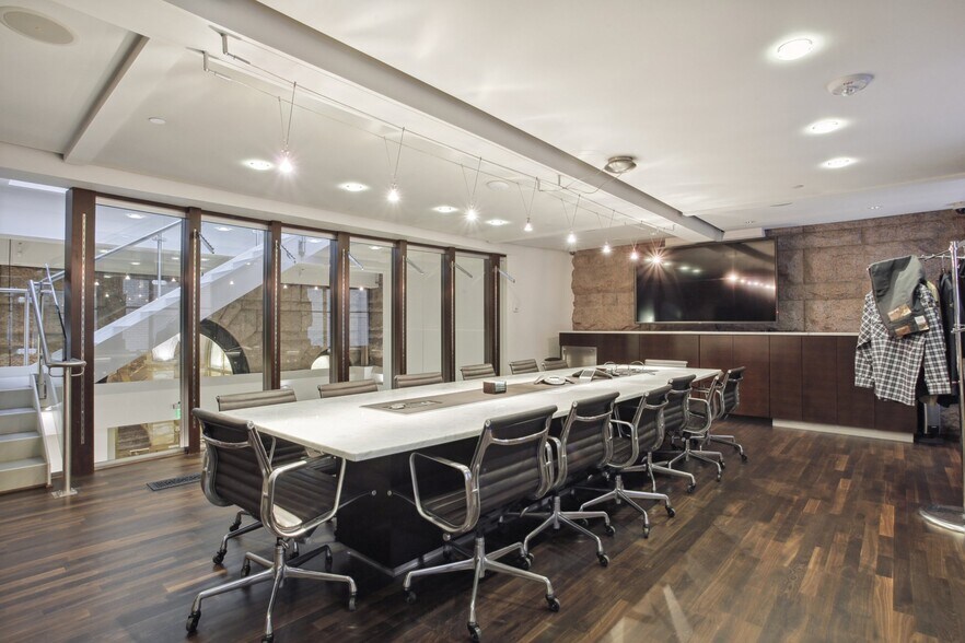 More Photos Of 730 17th St, Denver Office For Sale