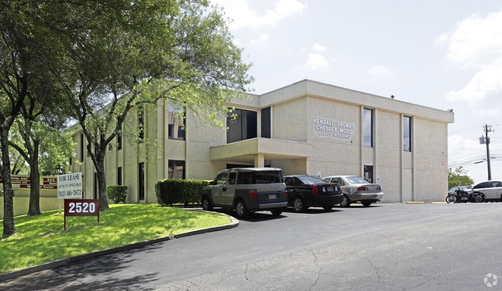 More Photos Of 2520 I-35 S, Austin Office For Lease
