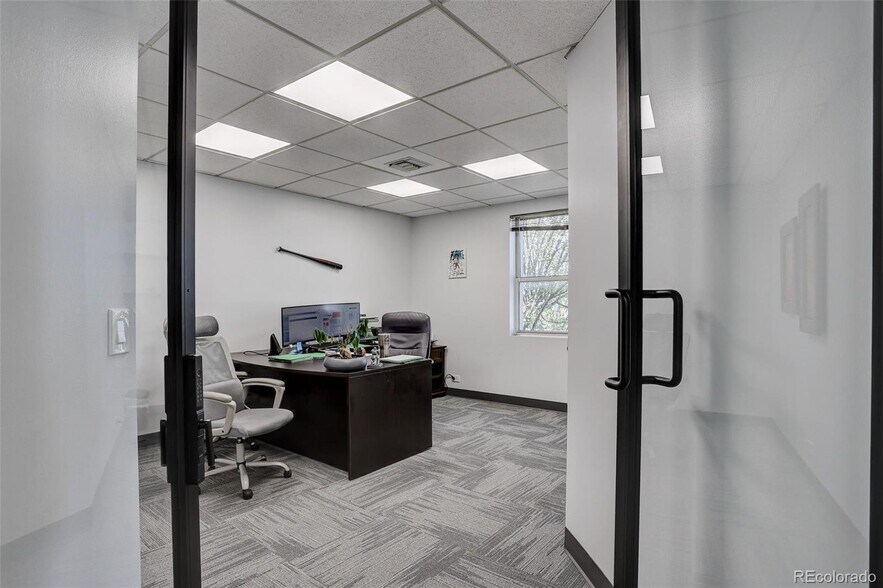 More Photos Of 2700 S Shoshone St, Englewood Light Distribution For Sale