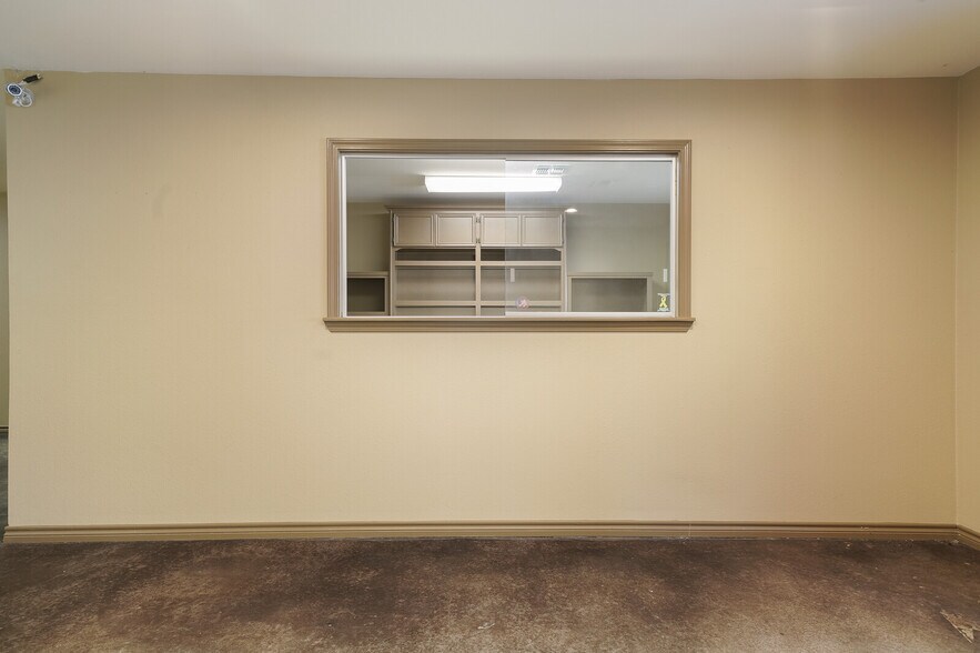 More Photos Of 2 Hill View Ln, Boerne Warehouse For Lease