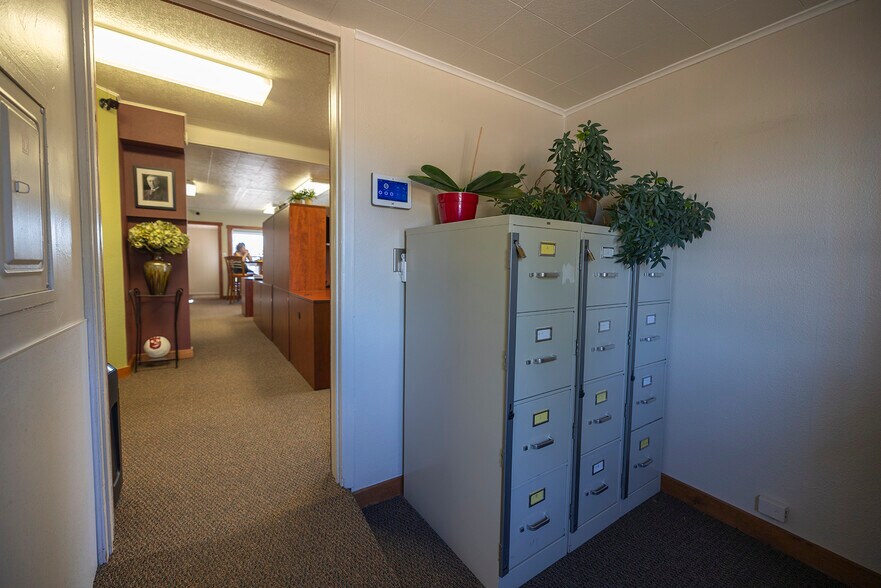 More Photos Of 509 S 4th Ave, Brighton Office For Sale