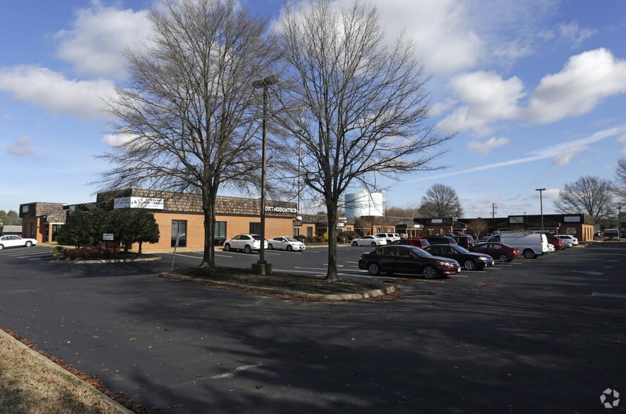 More Photos Of 7468-7502 Lee Davis Rd, Mechanicsville Office For Lease