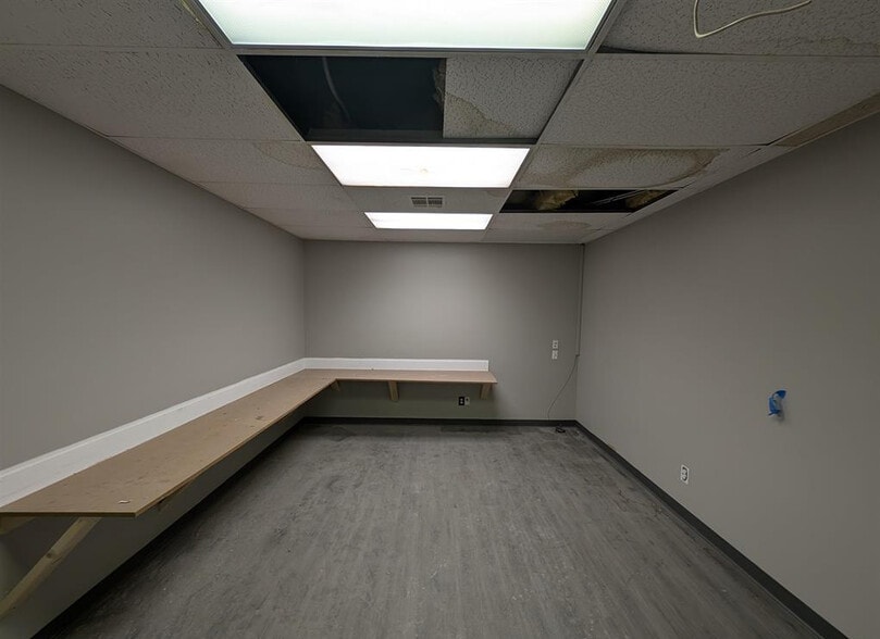 More Photos Of 7501 N University St, Peoria General Retail For Lease