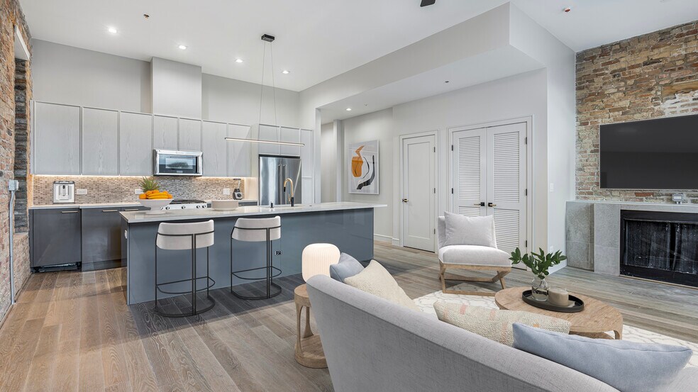 More Photos Of 1820 N Wells St, Chicago Apartments For Sale