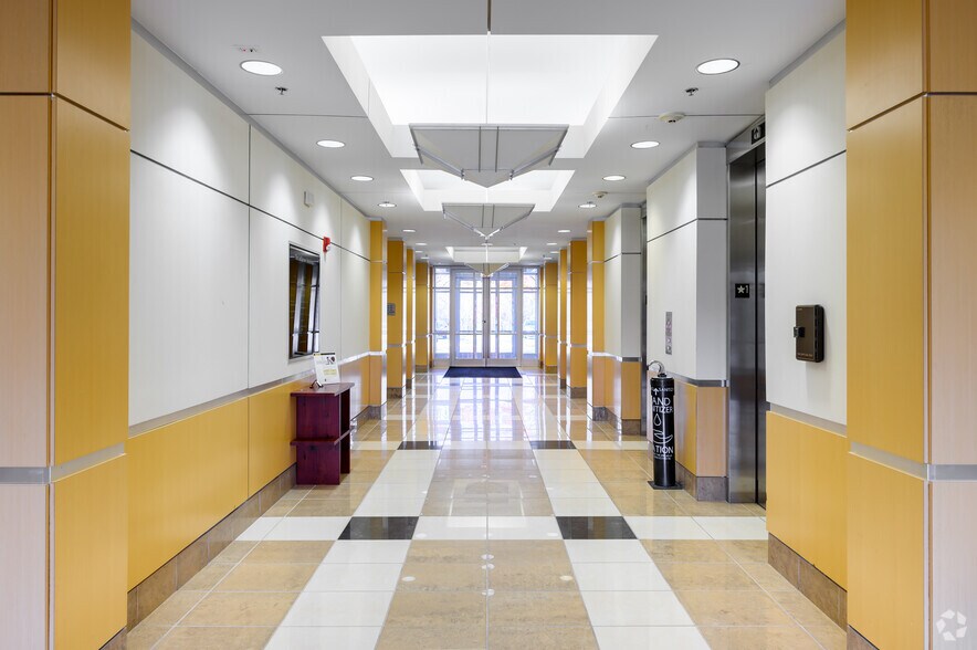 More Photos Of 150 Riverside Pky, Fredericksburg Office For Lease