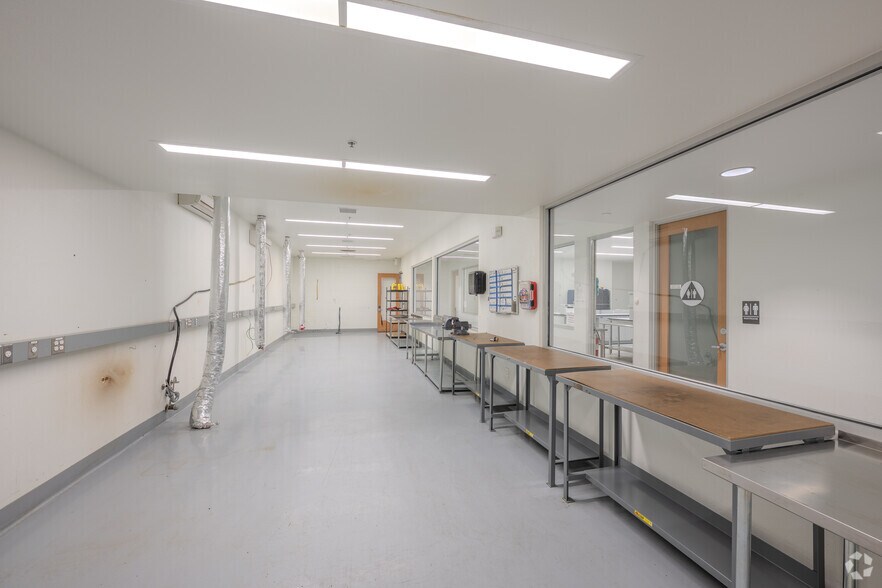 More Photos Of 1320 #1 9th St, Berkeley Industrial For Sale