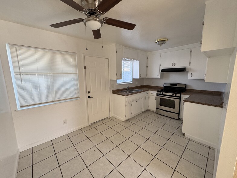 More Photos Of 1002 Geer Rd, Turlock Apartments For Sale